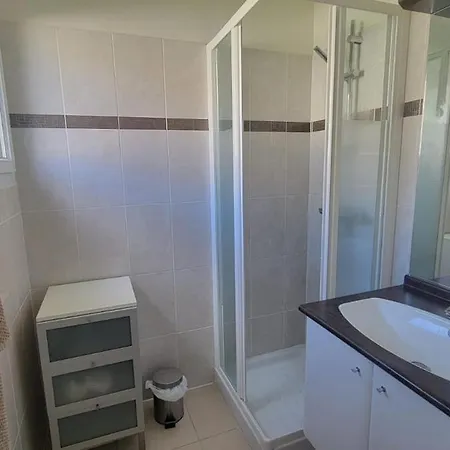 Saphir Avec Piscine Et Climatisation Apartamento *